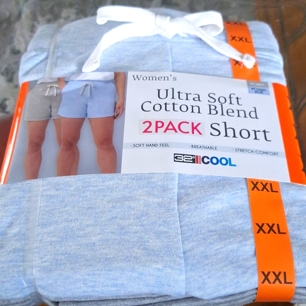Women's 32° shorts.(13)